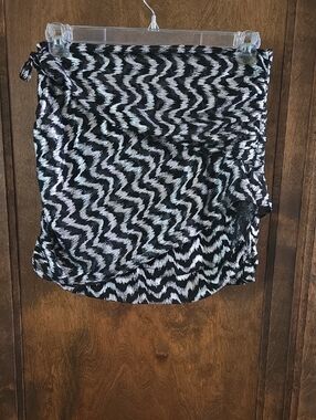 Zara Black and White Zigzag Wrap Skirt